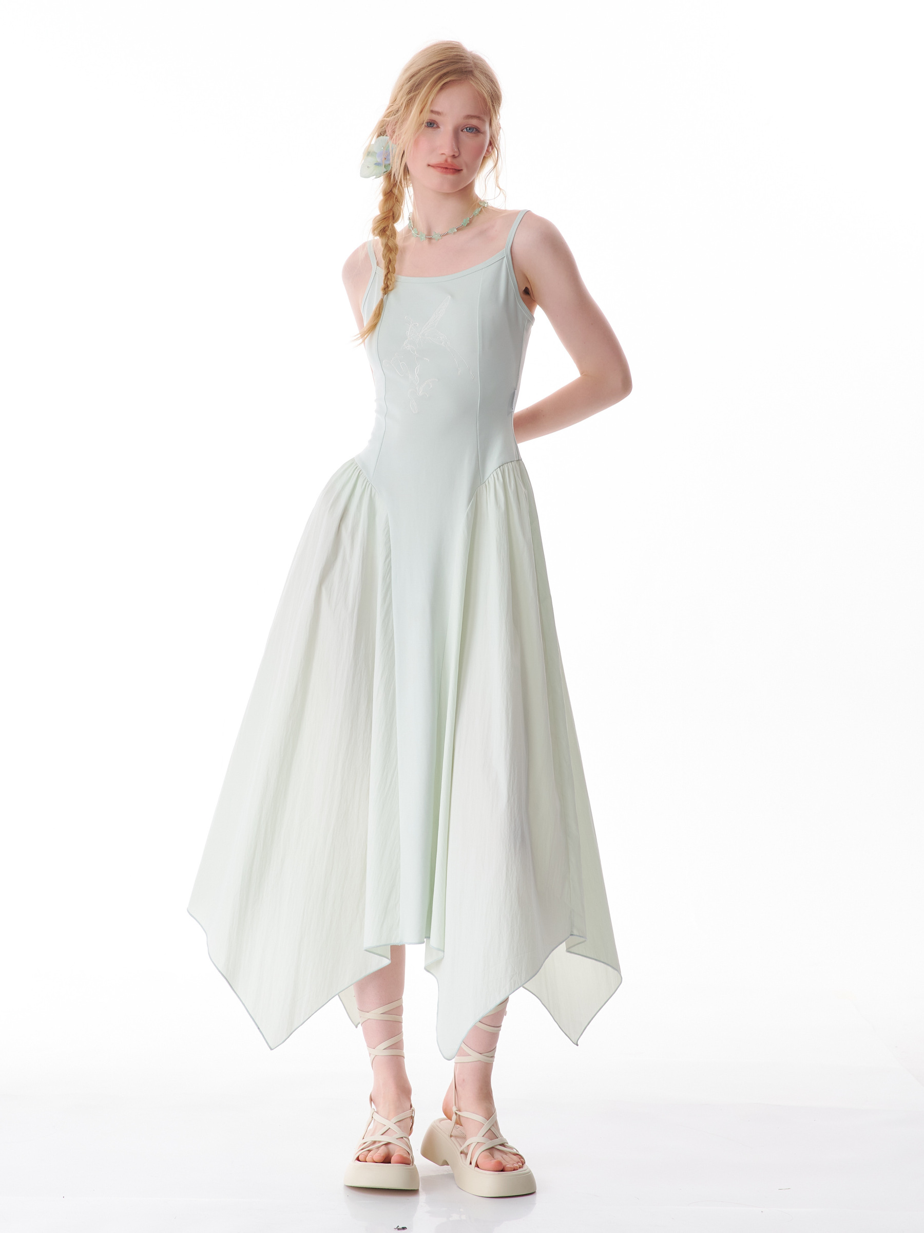 American Vintage Butterfly Maxi Dress - Elegant Slip Dress with Waist-Defining Silhouette & All-Over Butterfly Print - Image 2