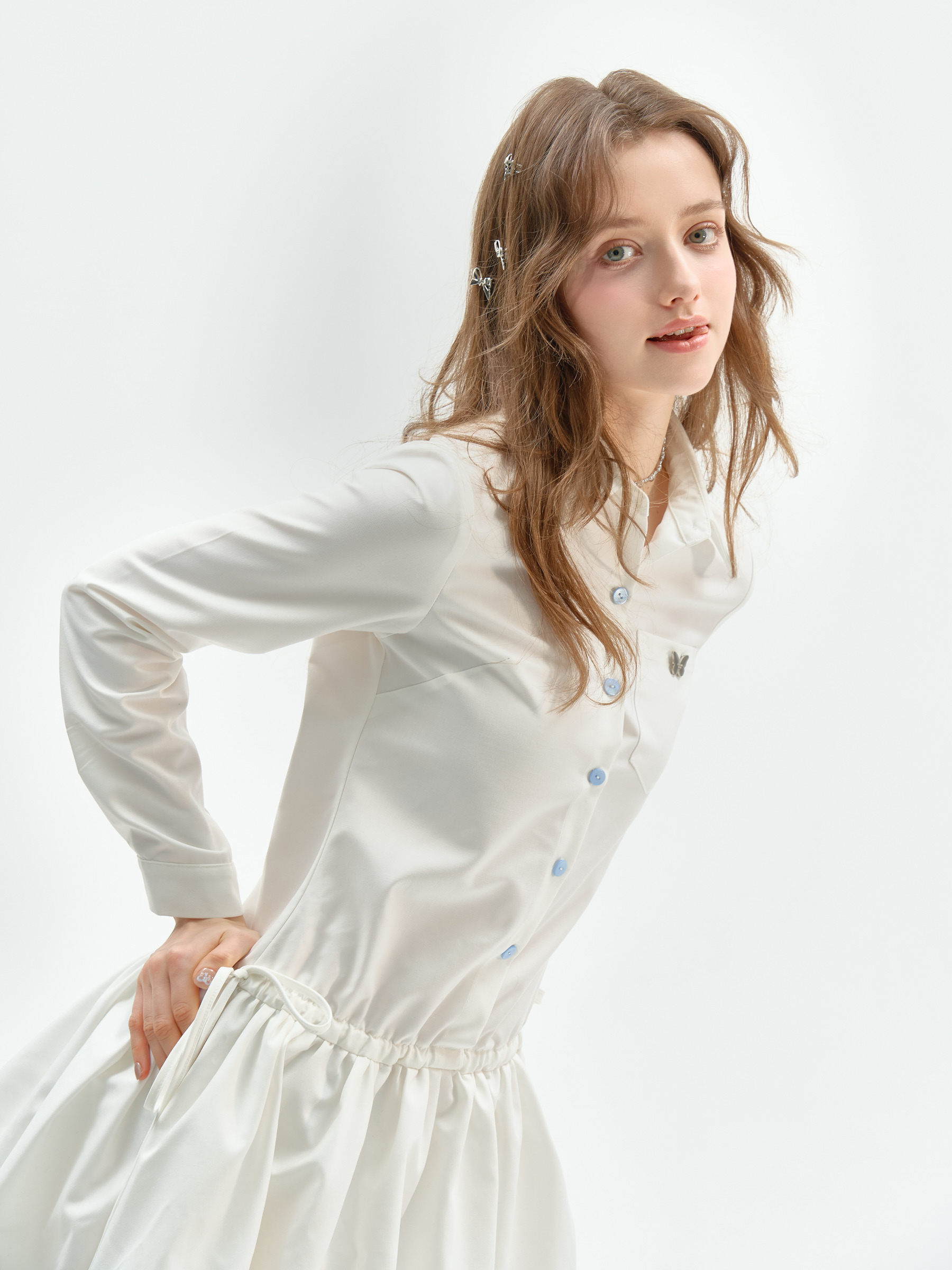 American Vintage Polo Bloom Dress - White Preppy Figure-Flattering Long Sleeve Dress with Tailored Waist - Image 3