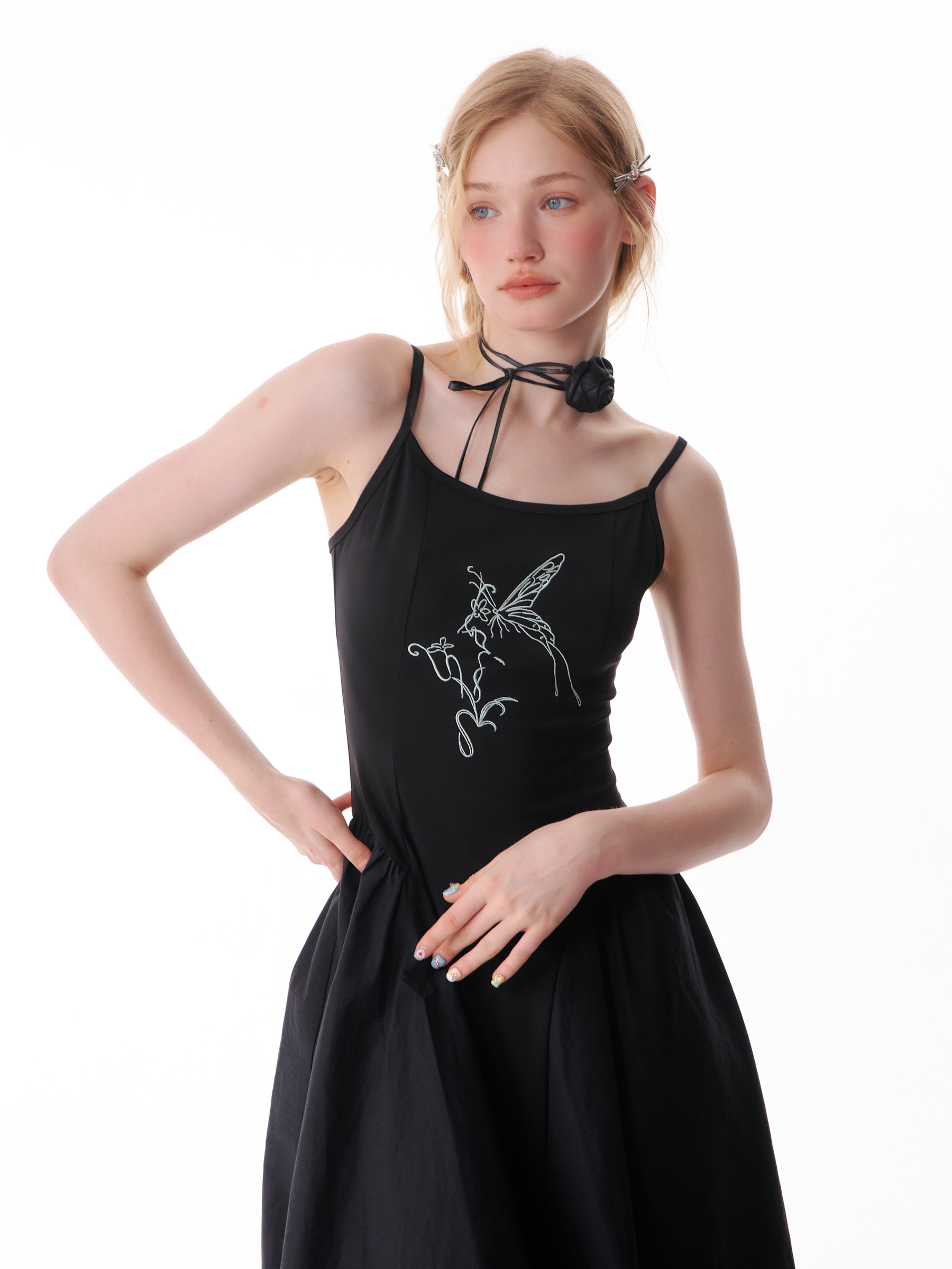American Vintage Butterfly Maxi Dress - Elegant Slip Dress with Waist-Defining Silhouette & All-Over Butterfly Print - Image 5