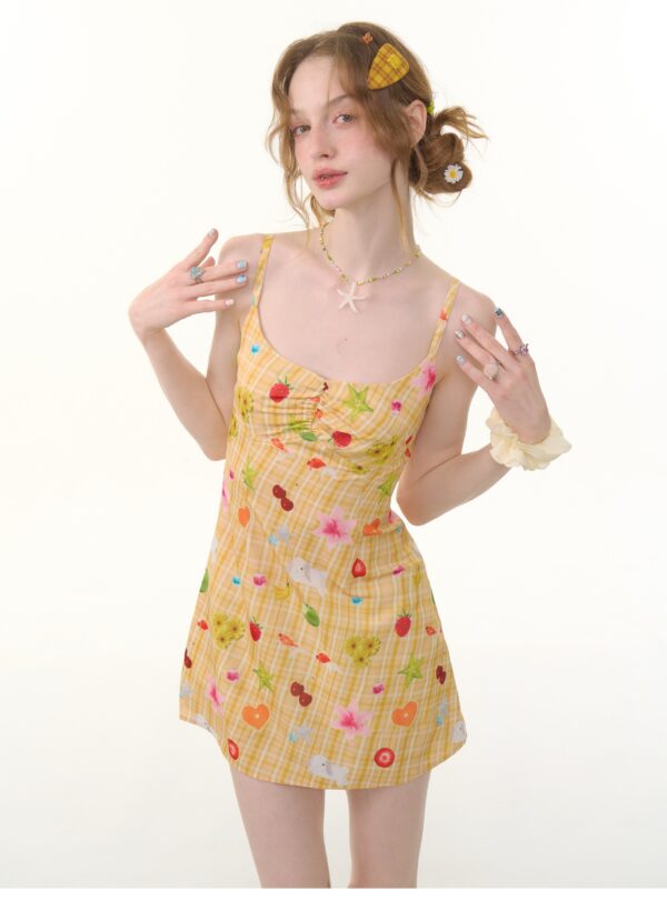 American Vintage Yellow Fruit Print Dress - Slimming Slip Dress with Defined Waist & Tropical Pattern - Image 5