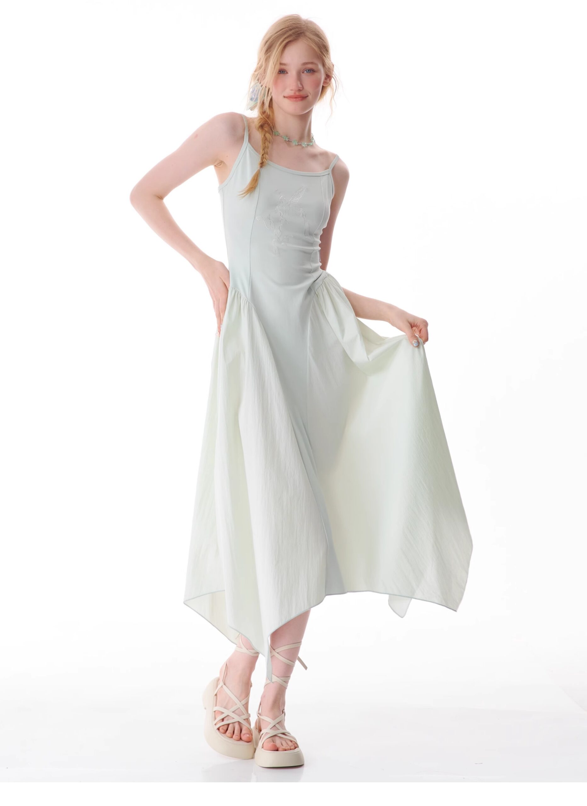 American Vintage Butterfly Maxi Dress - Elegant Slip Dress with Waist-Defining Silhouette & All-Over Butterfly Print - Image 7