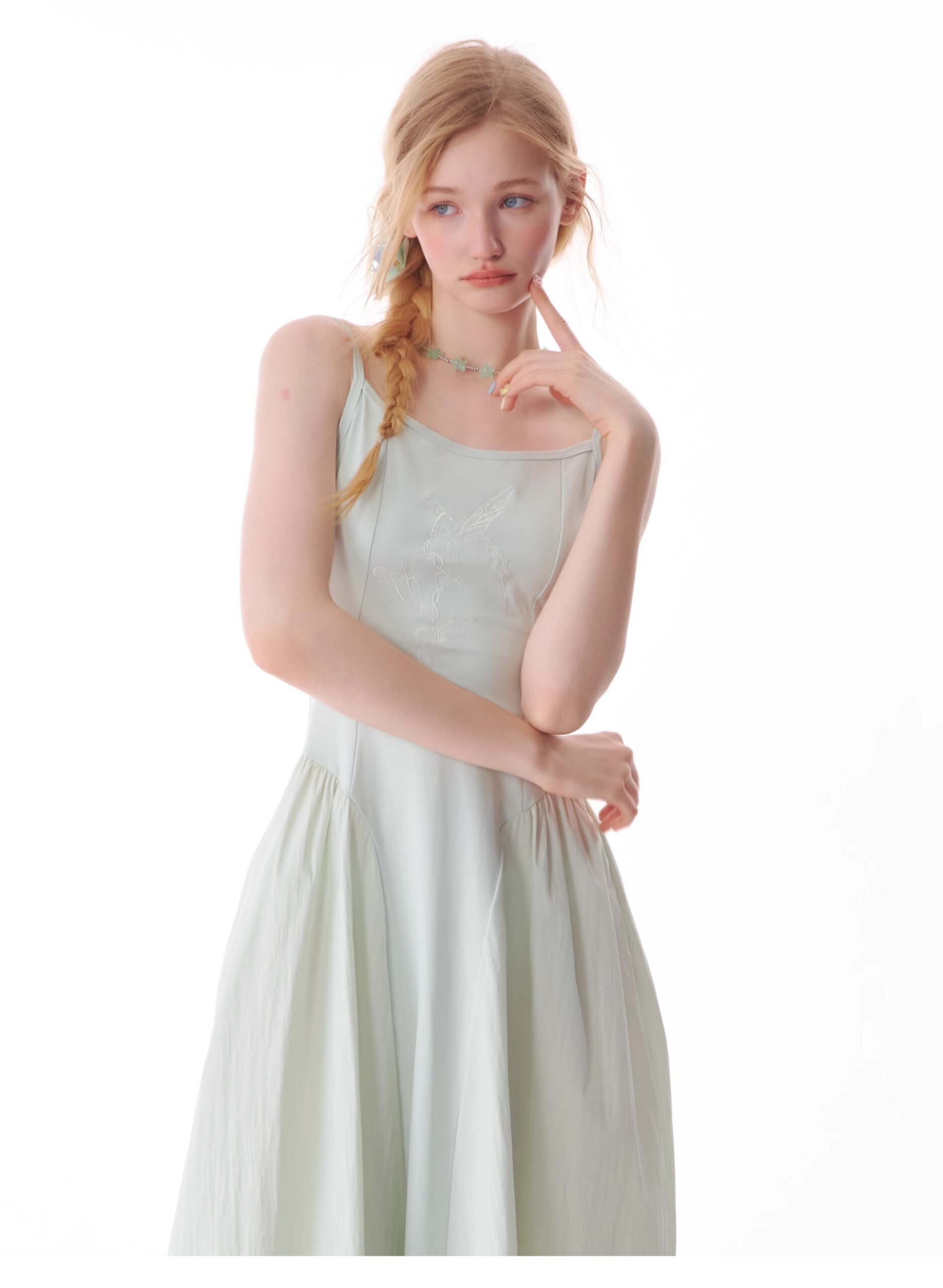 American Vintage Butterfly Maxi Dress - Elegant Slip Dress with Waist-Defining Silhouette & All-Over Butterfly Print - Image 10