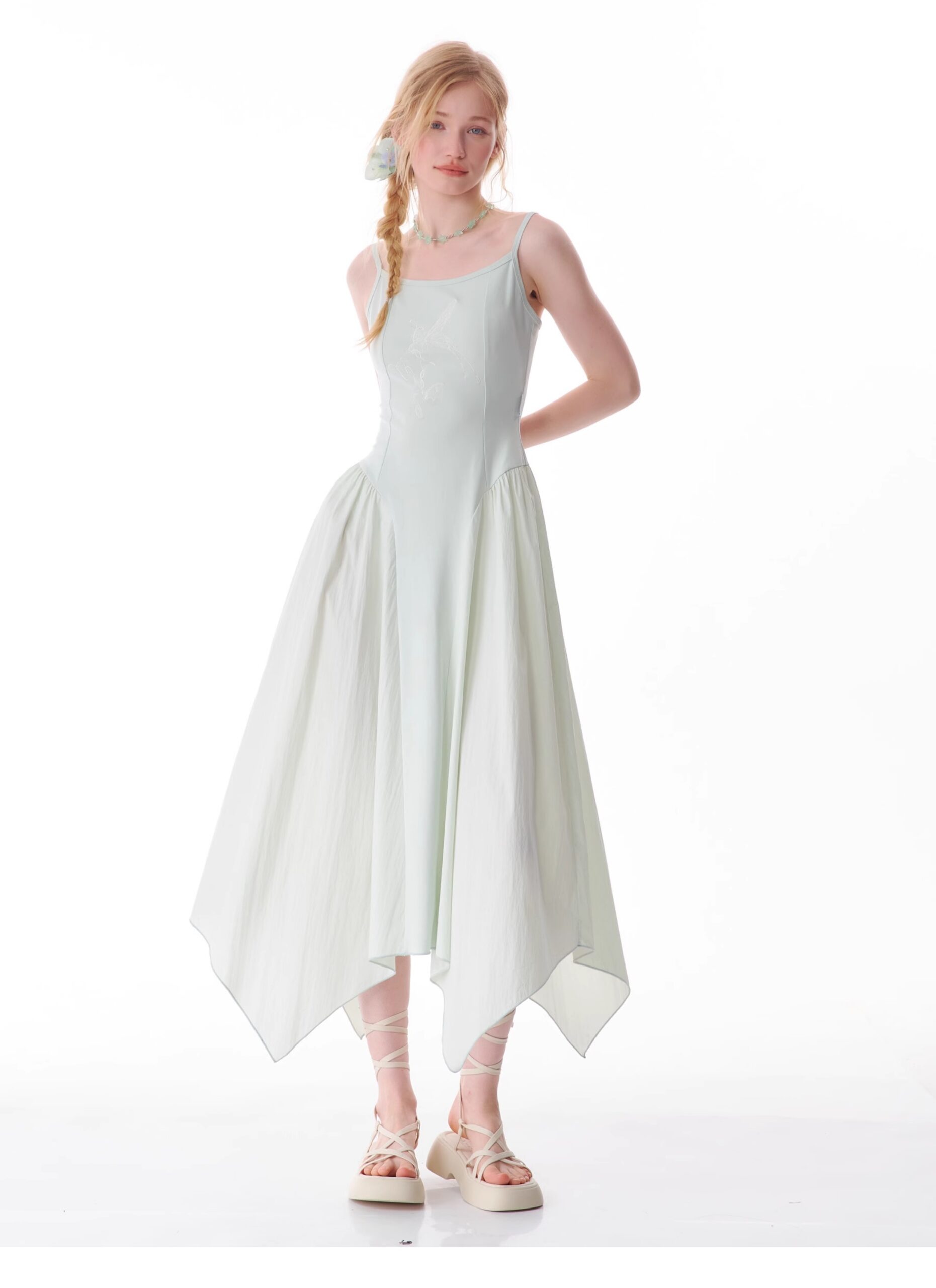 American Vintage Butterfly Maxi Dress - Elegant Slip Dress with Waist-Defining Silhouette & All-Over Butterfly Print - Image 11