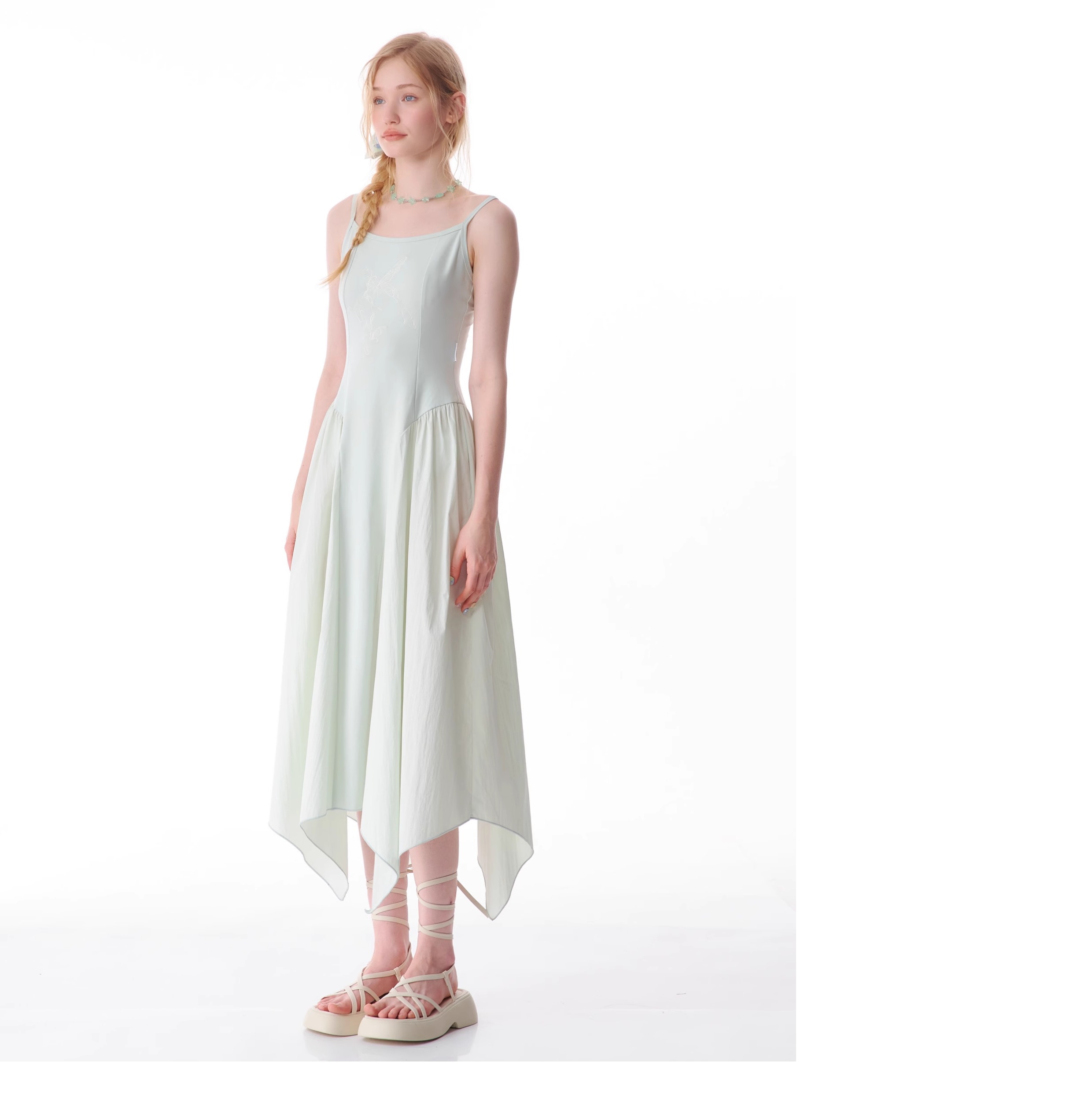 American Vintage Butterfly Maxi Dress - Elegant Slip Dress with Waist-Defining Silhouette & All-Over Butterfly Print - Image 24