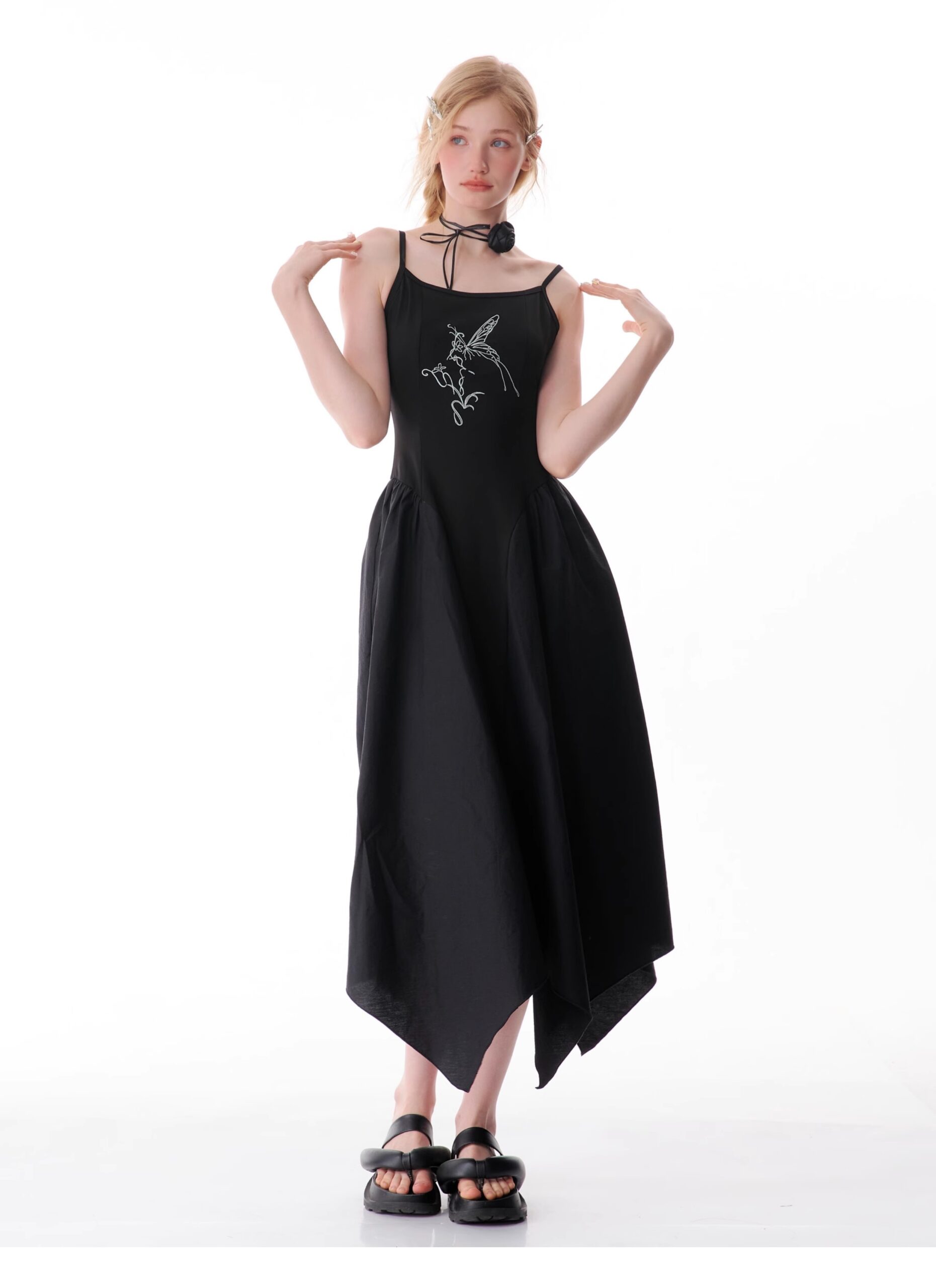 American Vintage Butterfly Maxi Dress - Elegant Slip Dress with Waist-Defining Silhouette & All-Over Butterfly Print - Image 28