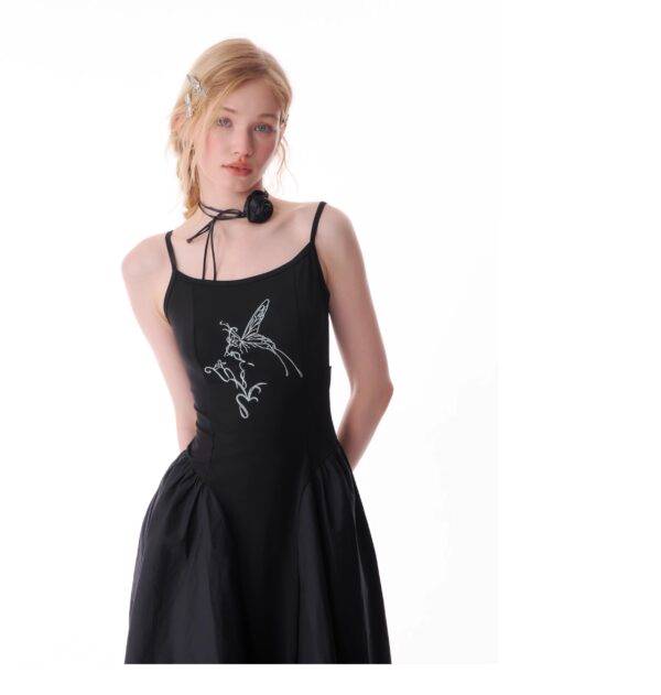 American Vintage Butterfly Maxi Dress - Elegant Slip Dress with Waist-Defining Silhouette & All-Over Butterfly Print - Image 16