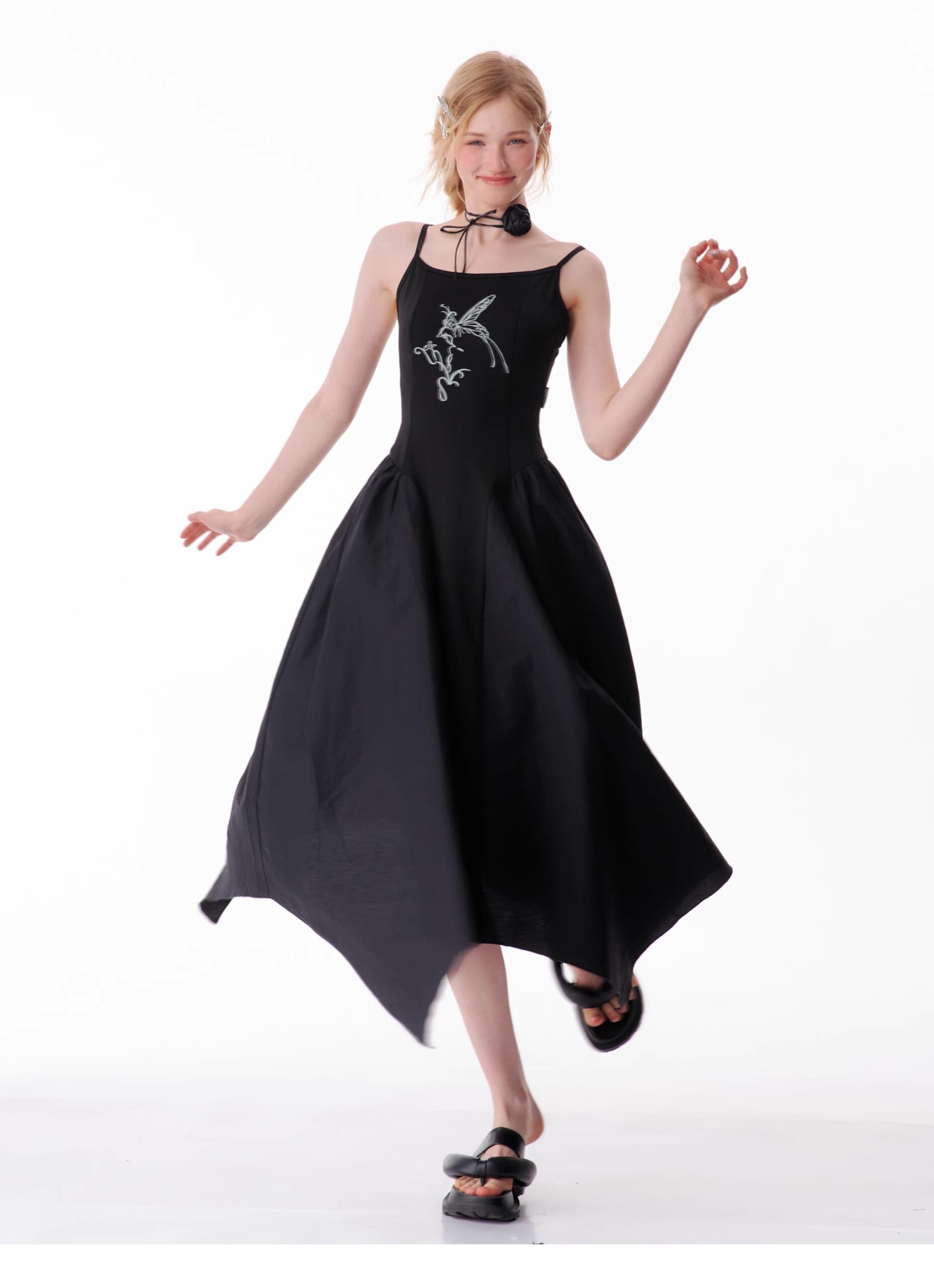 American Vintage Butterfly Maxi Dress - Elegant Slip Dress with Waist-Defining Silhouette & All-Over Butterfly Print - Image 17